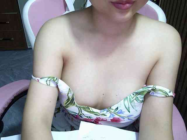 Julia98 webcam