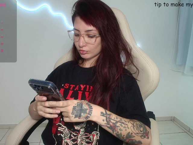 Miss-Brazil's BongaCams show and profile