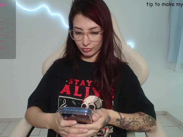 Miss-Brazil's BongaCams show and profile