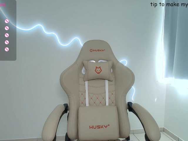 Miss-Brazil's BongaCams show and profile