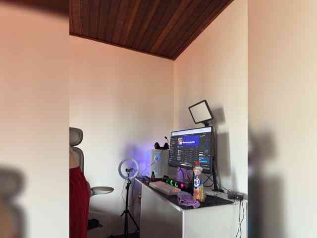 Miss-Brazil webcam