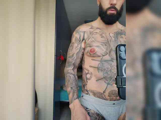 Gioeltoro89 Live Webcam on BongaCams
