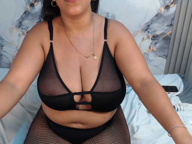 amywest live cam on BongaCams