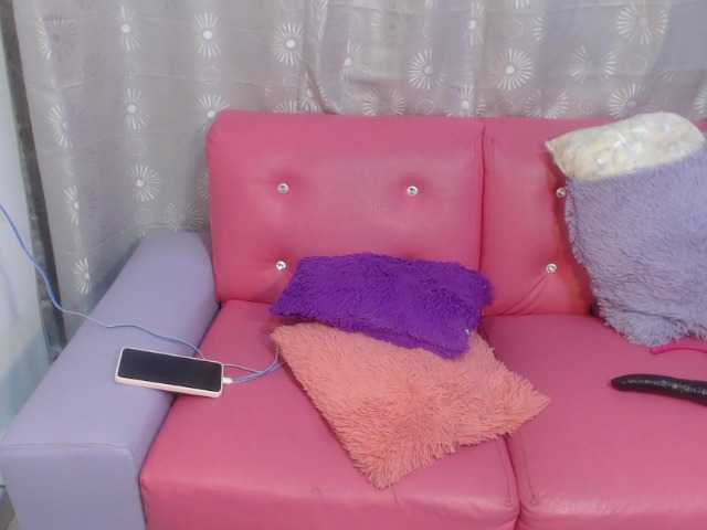amywest live cam on BongaCams