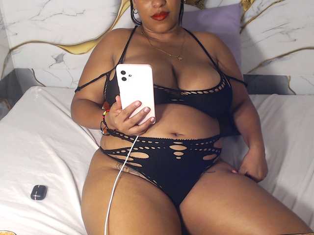 amywest live cam on BongaCams
