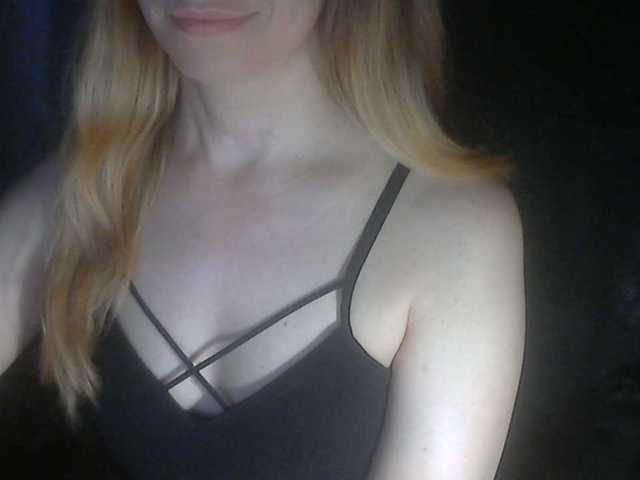 777Alina777 live cam on BongaCams