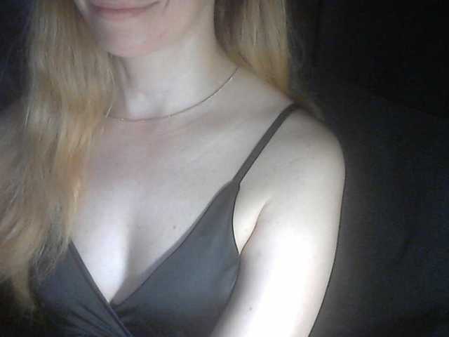 le modèle 777Alina777 est en webcam porno dans un show sur le site bongacams, il possède les tags suivants: White/Caucasian,Blonde,Trimmed