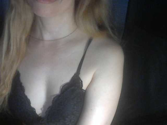777Alina777 live cam on BongaCams