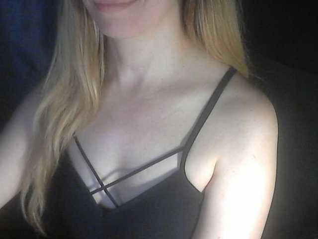777Alina777 live cam on BongaCams