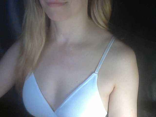 777Alina777 live cam on BongaCams