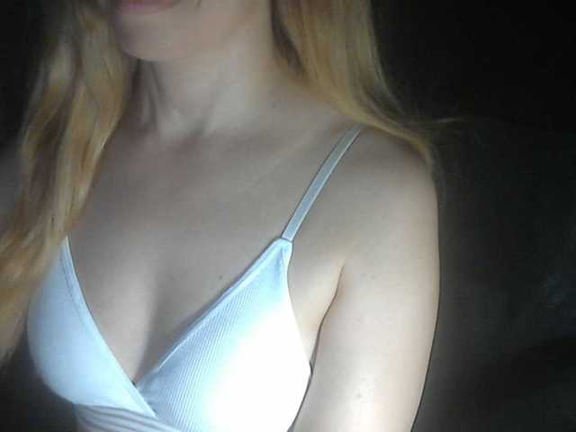 777Alina777 live cam on BongaCams