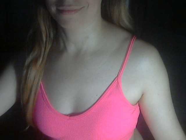 777Alina777, en directo ahora en BongaCams