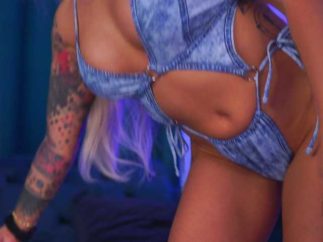 DaenerysDrogo live cam on BongaCams