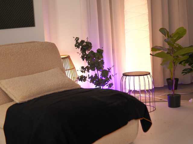 DaenerysDrogo live cam on BongaCams