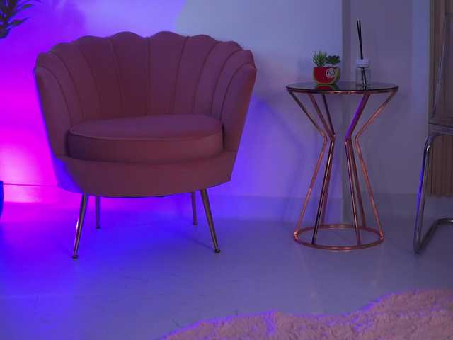 DaenerysDrogo live cam on BongaCams