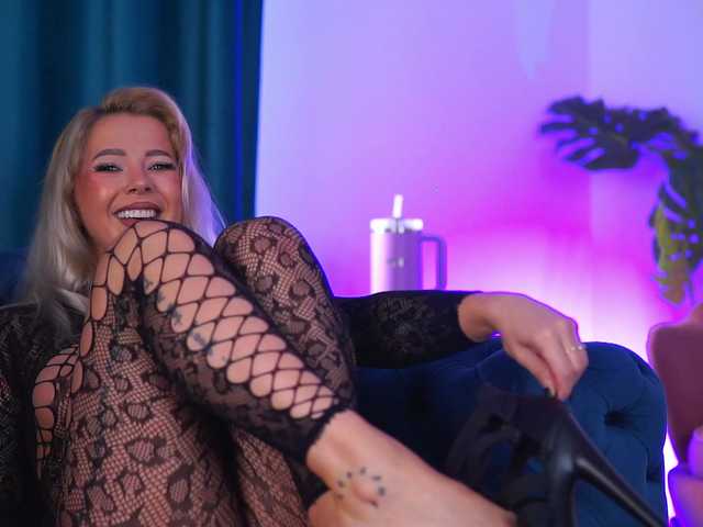 DaenerysDrogo live cam on BongaCams