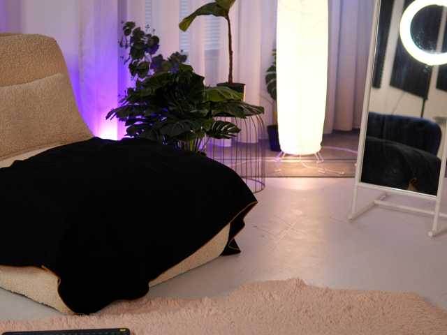 DaenerysDrogo live cam on BongaCams