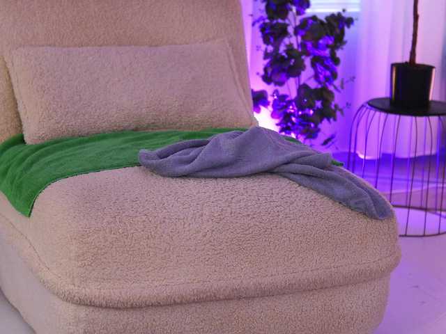 DaenerysDrogo live cam on BongaCams