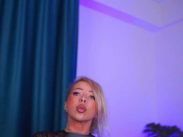 DaenerysDrogo live cam on BongaCams
