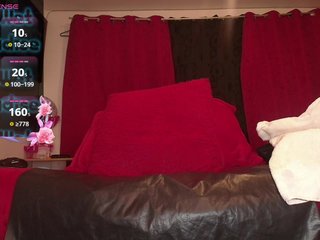 queensquirtluna Porn Show