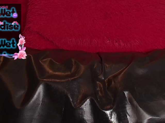 queensquirtluna live cam on BongaCams