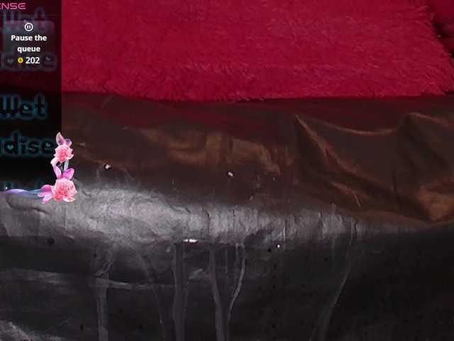 queensquirtluna live cam