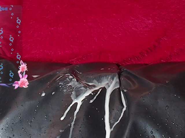 queensquirtluna's BongaCams show and profile