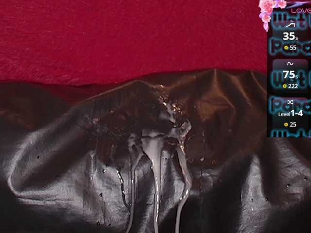 queensquirtluna live cam on BongaCams