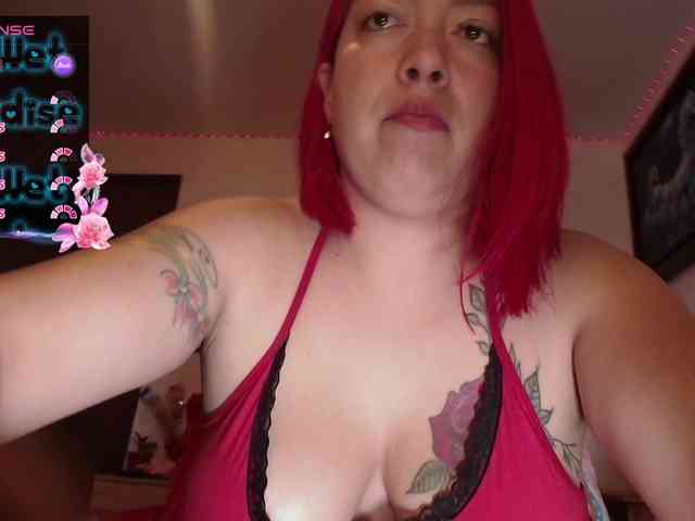queensquirtluna webcam