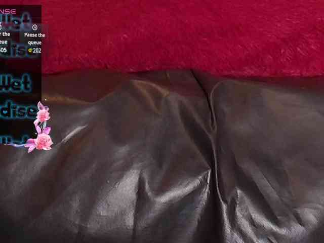 queensquirtluna webcam