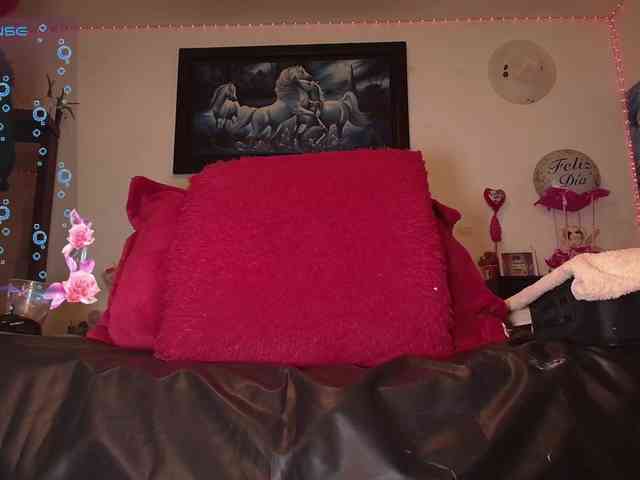 queensquirtluna webcam
