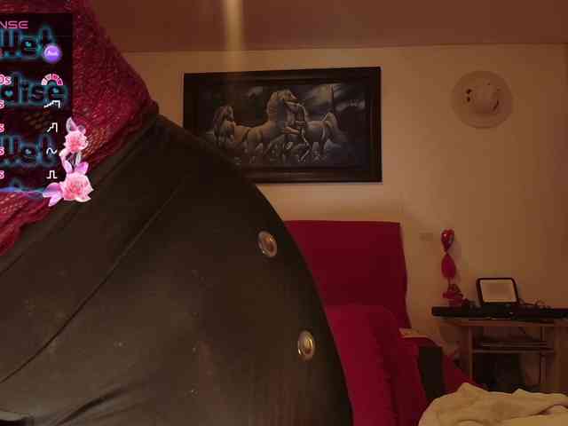 queensquirtluna webcam