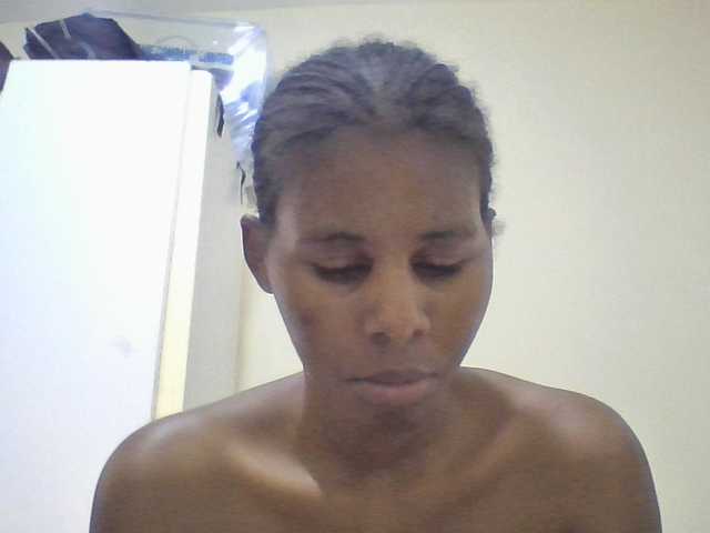 hotdreamteen live cam on BongaCams