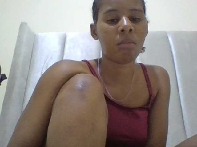 hotdreamteen live cam on BongaCams