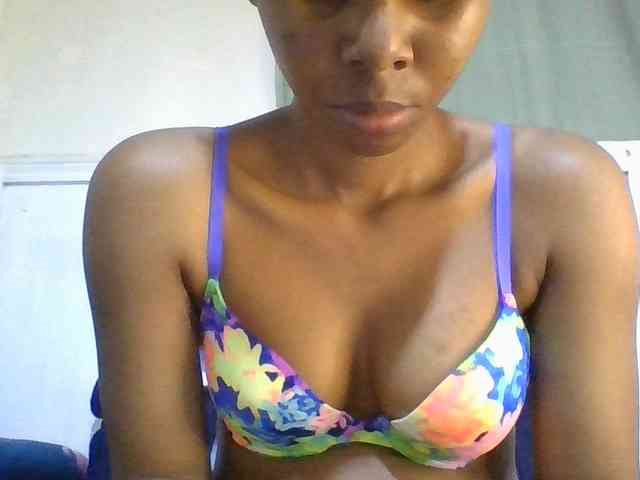 hotdreamteen webcam