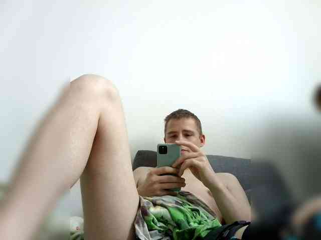 Trentmen Live Webcam on BongaCams