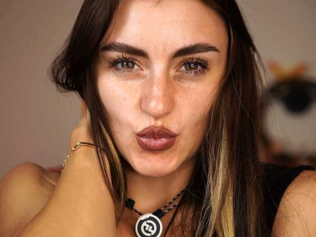 Adalin_Moore live cam preview