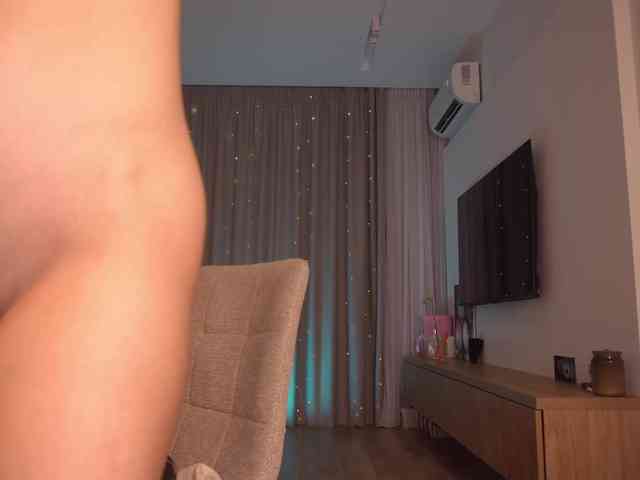 Adalin_Moore webcam