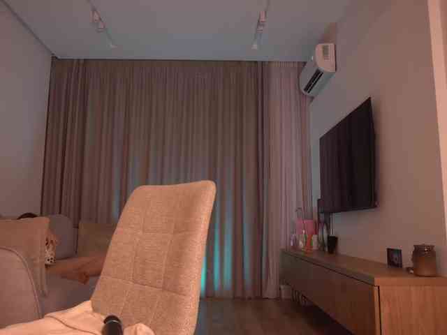 Adalin_Moore webcam
