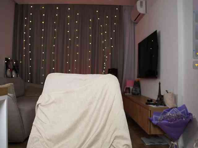 Adalin_Moore webcam