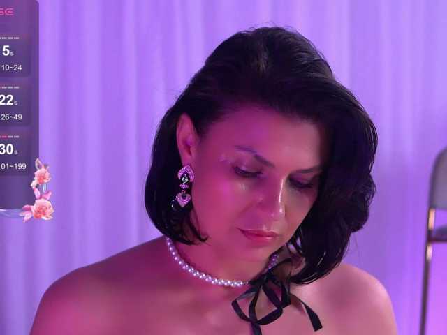 AnaisLeblanc's BongaCams show and profile