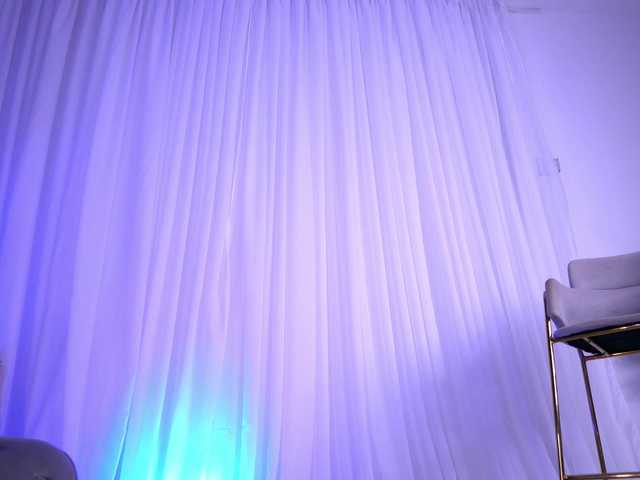 AnaisLeblanc live cam on BongaCams