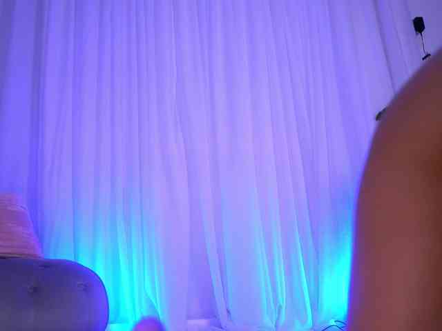AnaisLeblanc webcam
