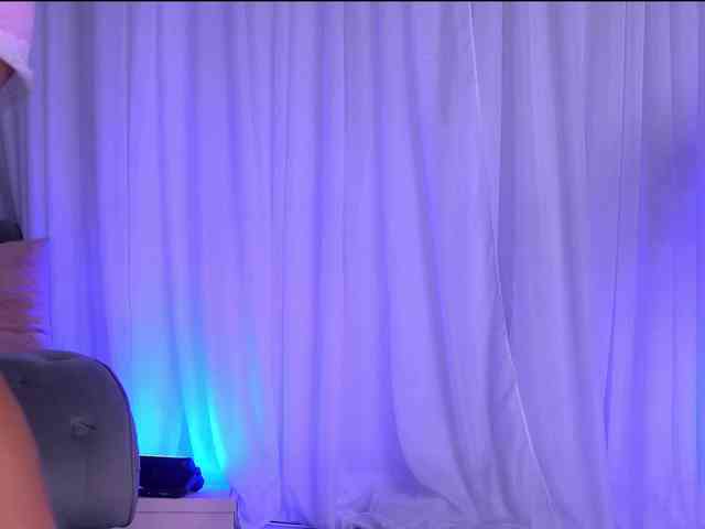 AnaisLeblanc webcam