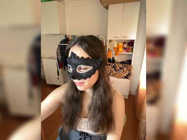 ___meow__meow___ webcam