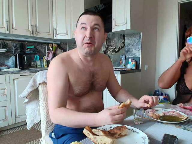 RigliBiz's BongaCams show and profile