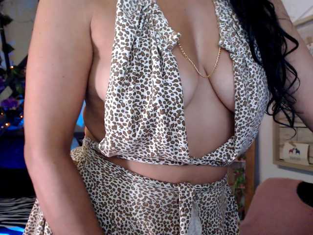 lunasky83's BongaCams show and profile