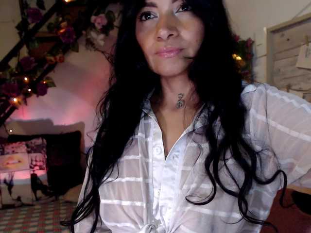 lunasky83 live cam on BongaCams