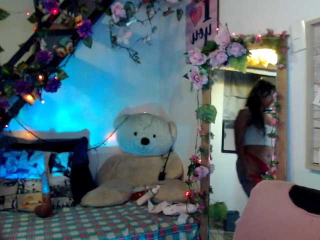 lunasky83 live cam on BongaCams