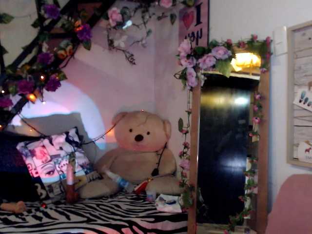 lunasky83 live cam on BongaCams